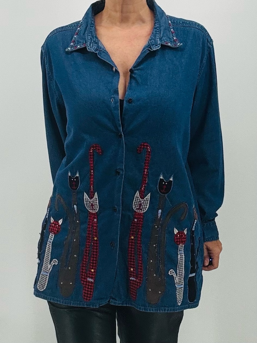 Vintage 90s Arsty Cottagecore Farmhouse Embroidered Cat Print Denim Tunic Top